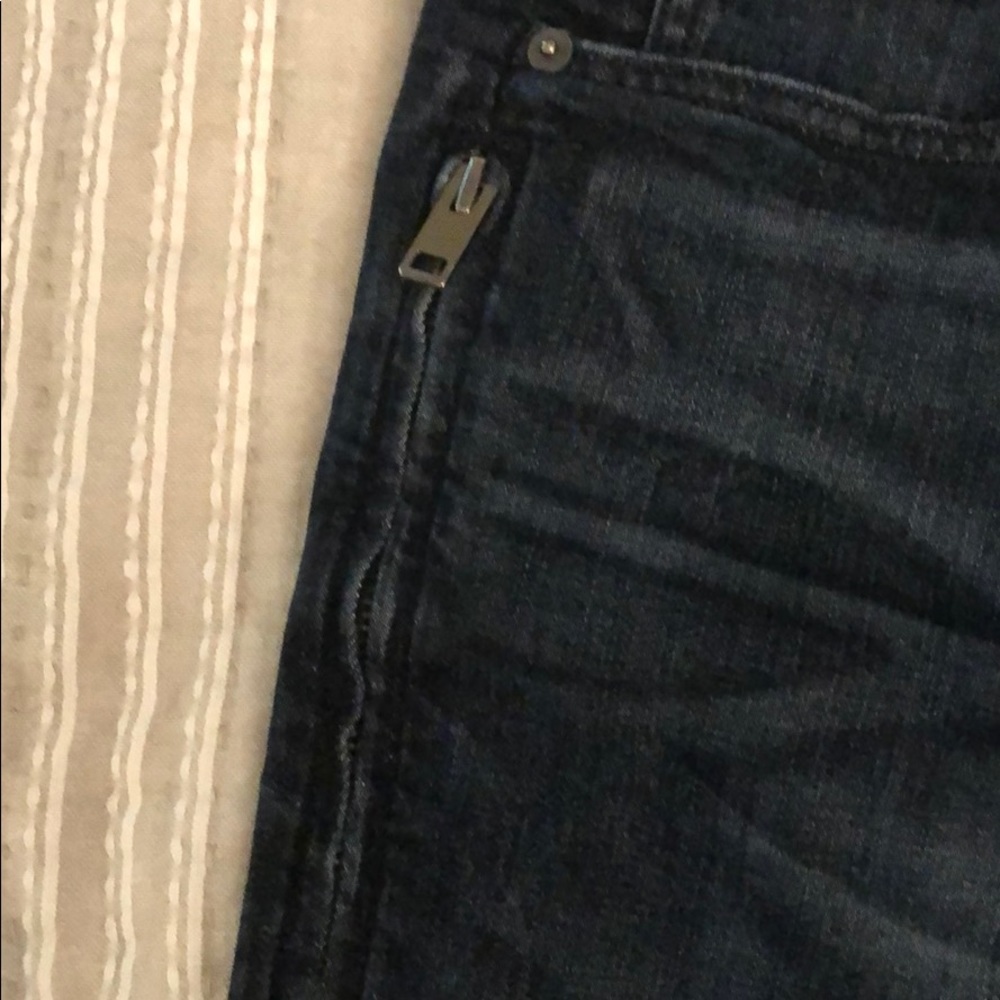 Practically new jeans - Picture 4 of 4